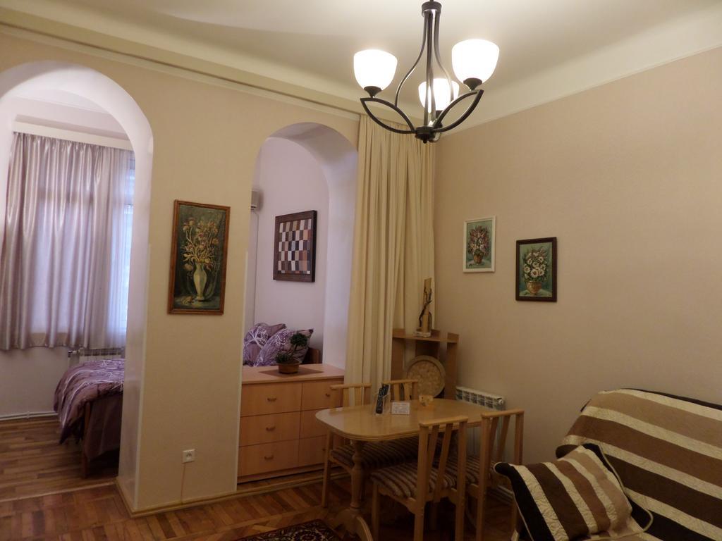 Ara&Gaya Аpartment Daire Erivan Dış mekan fotoğraf