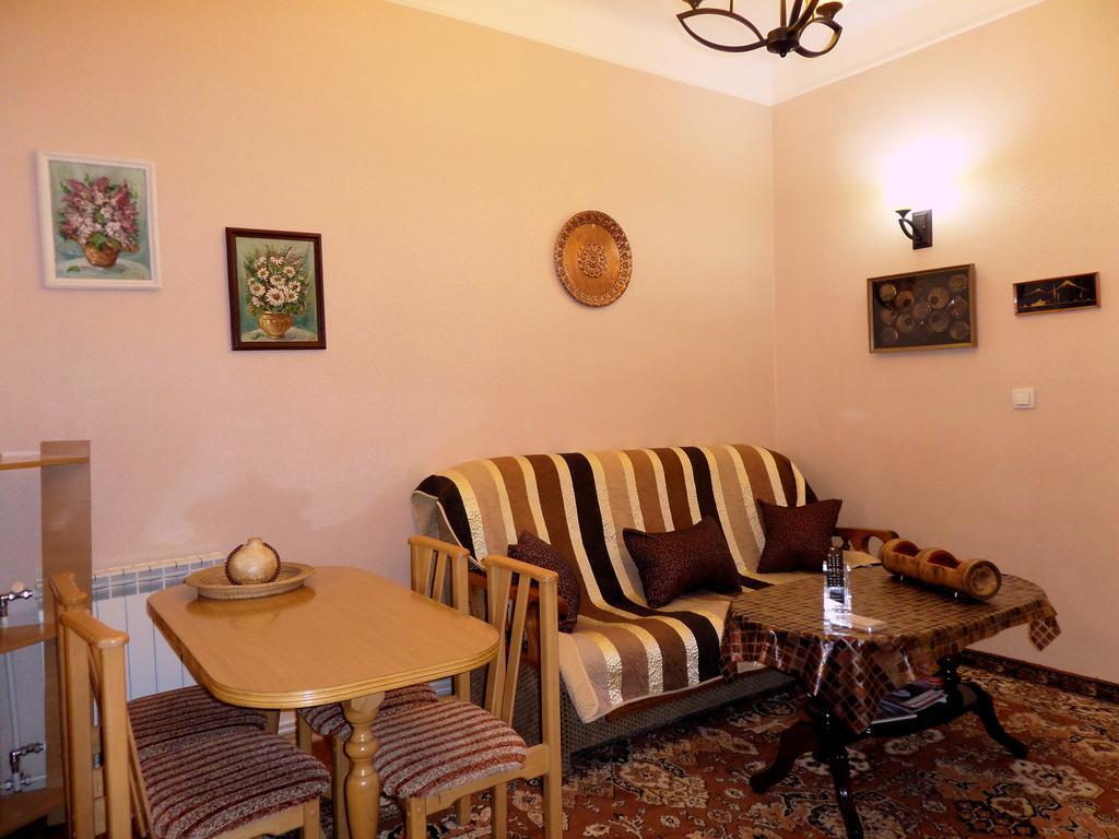 Ara&Gaya Аpartment Daire Erivan Dış mekan fotoğraf